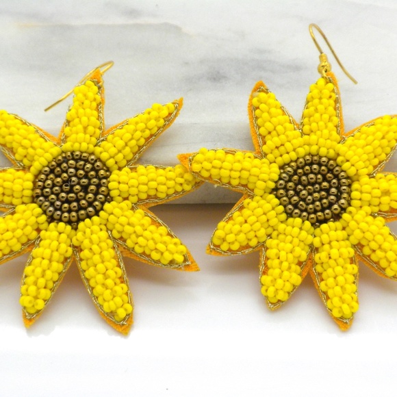 Yellow Sunflower Seed Beaded Earrings - Picture 1 of 2